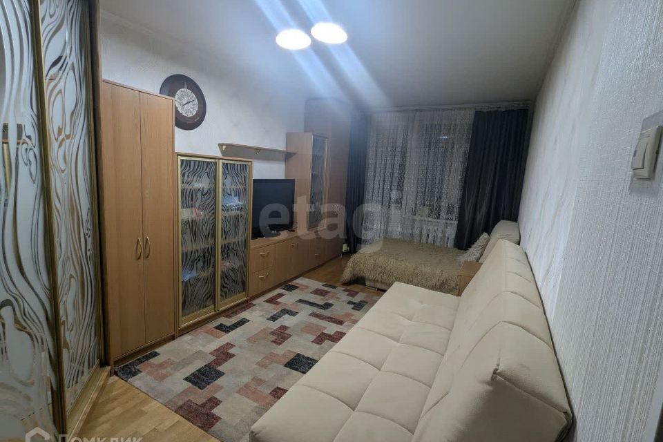 Продаётся 2-комнатная квартира, 43.8 м²