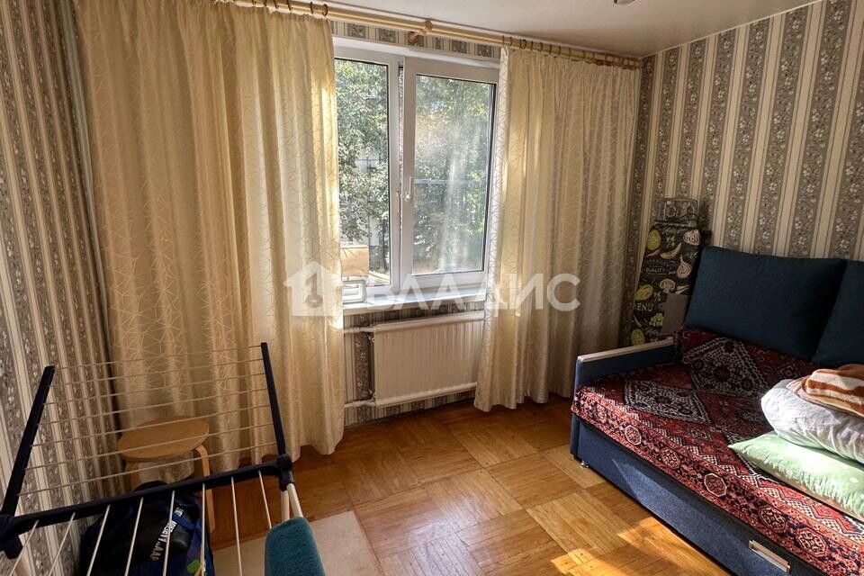 Продаётся 4-комнатная квартира, 69 м²