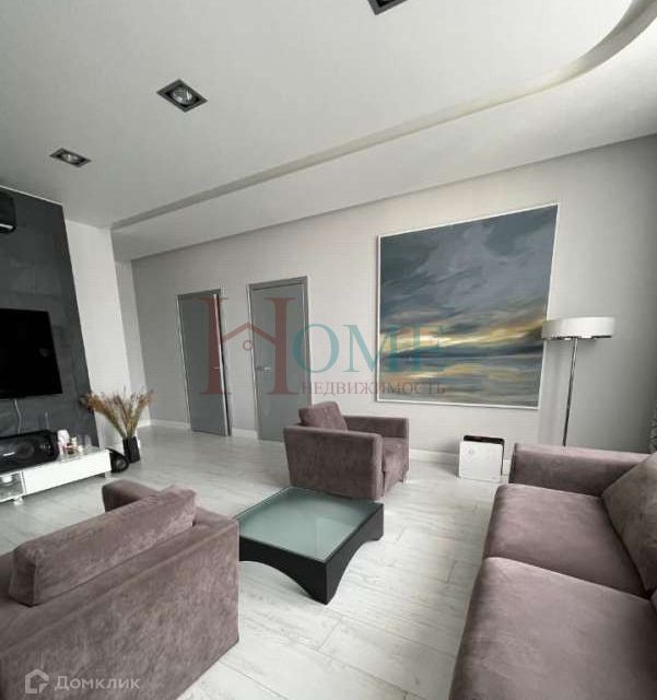 Сдаётся 3-комнатная квартира, 109 м²