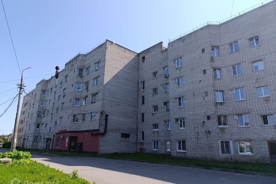 Продаётся 2 комнаты в 5-комн. квартире, 25.2 м²