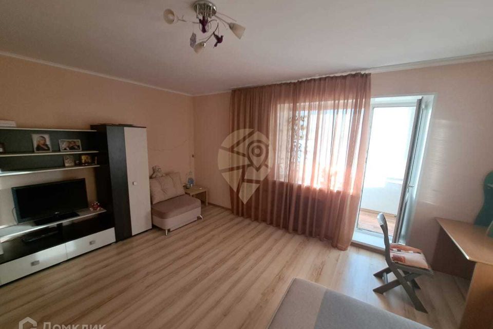 Продаётся 1-комнатная квартира, 55.76 м²