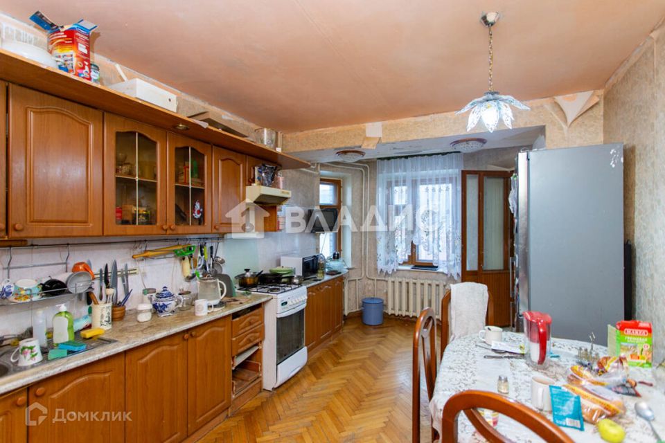 Продаётся 5-комнатная квартира, 155.9 м²
