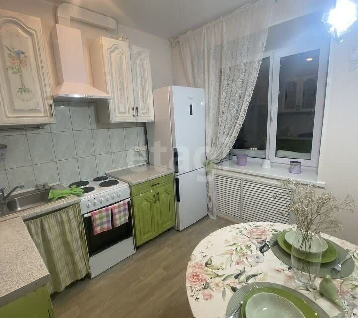 Продаётся 1-комнатная квартира, 37 м²