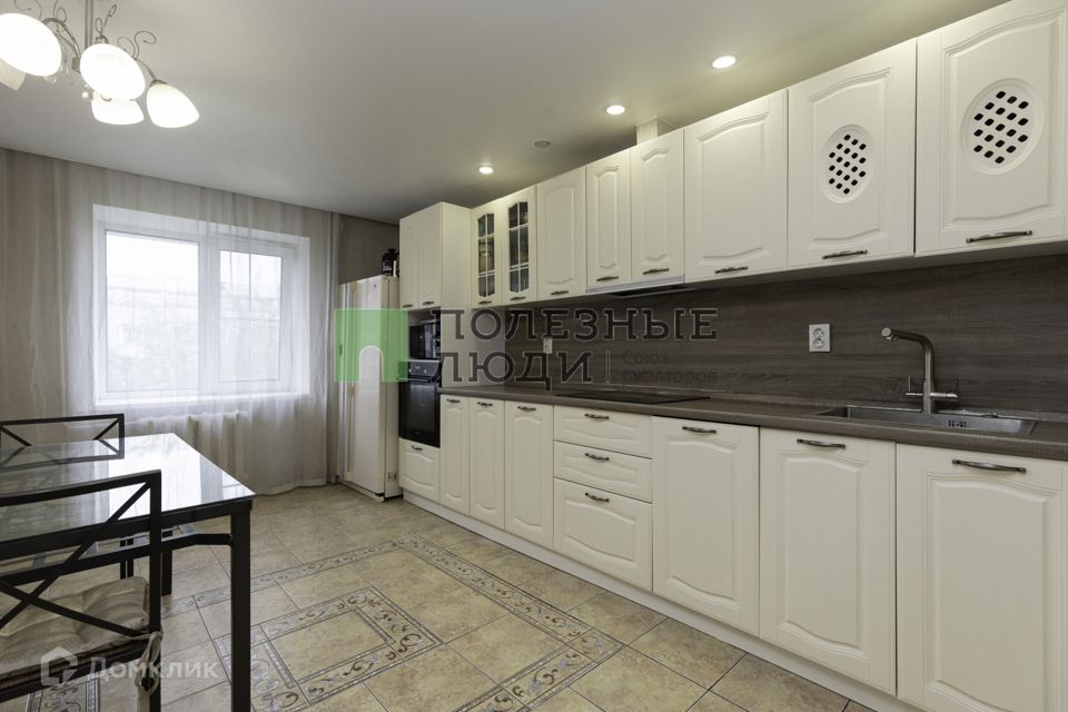 Продаётся 5-комнатная квартира, 127.7 м²