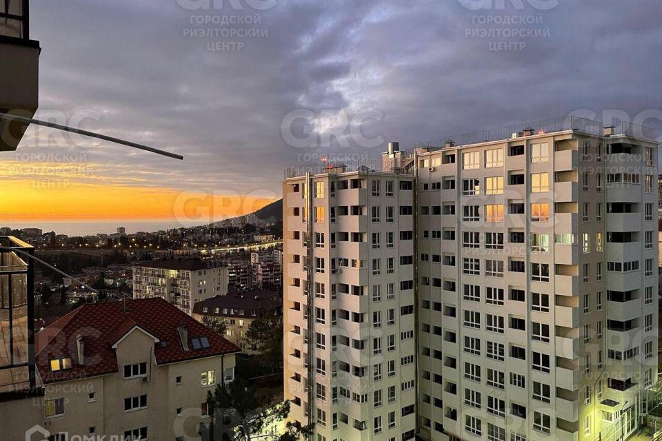 Продаётся 1-комнатная квартира, 42 м²