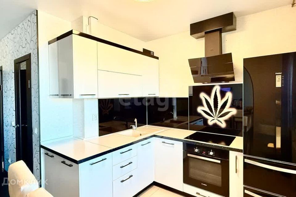 Продаётся 1-комнатная квартира, 37.7 м²
