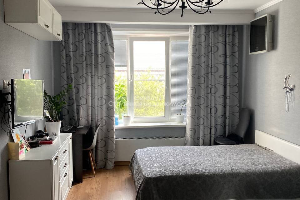 Продаётся 2-комнатная квартира, 71.2 м²