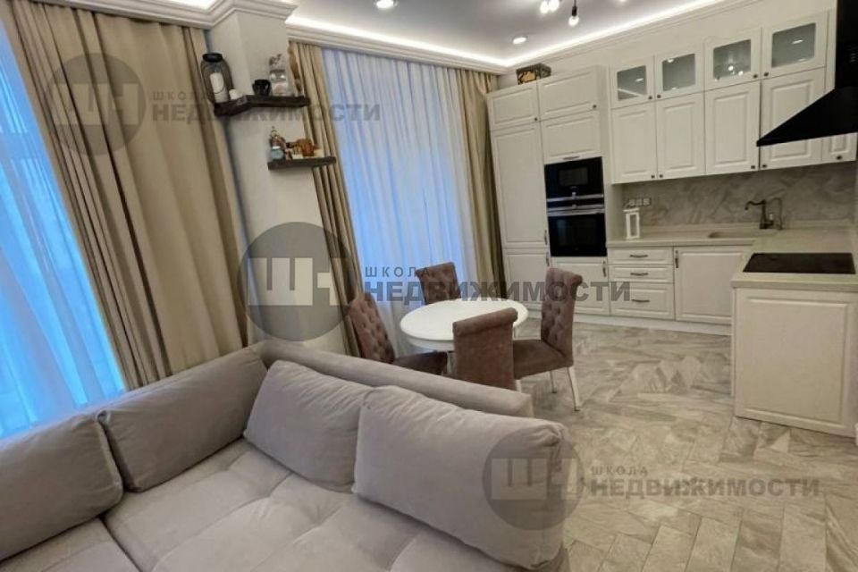 Продаётся 1-комнатная квартира, 44.4 м²