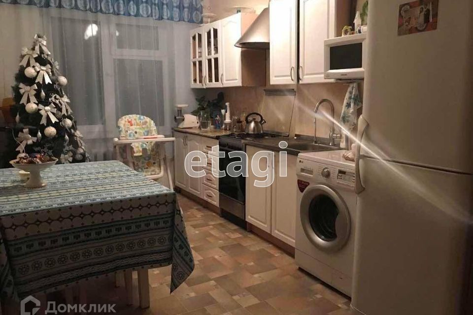 Продаётся 3-комнатная квартира, 62 м²