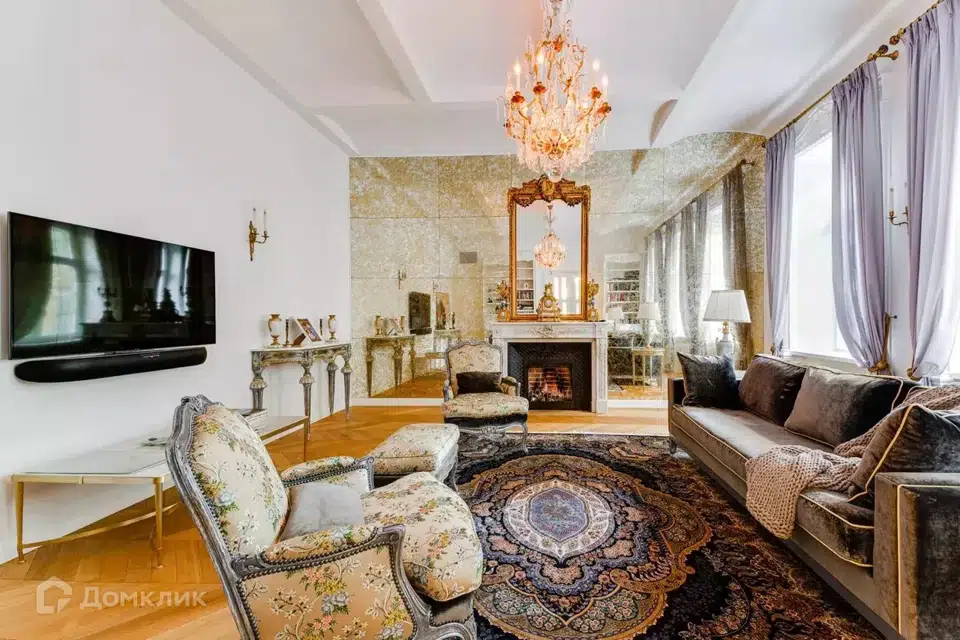 Продаётся 2-комнатная квартира, 105.8 м²