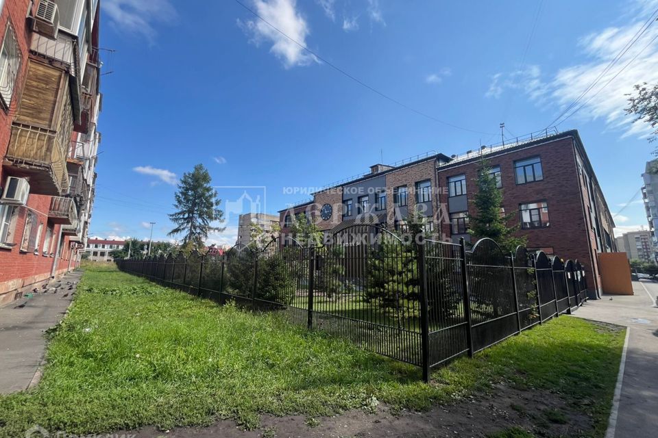 Продаётся 3-комнатная квартира, 55.1 м²