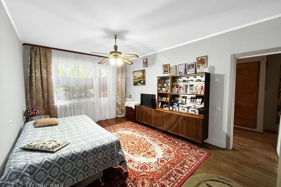 Продаётся 1-комнатная квартира, 37.9 м²