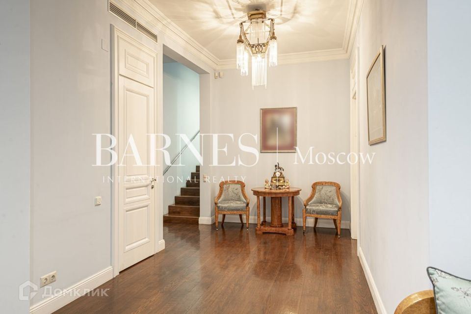Продаётся 6-комнатная квартира, 344.5 м²