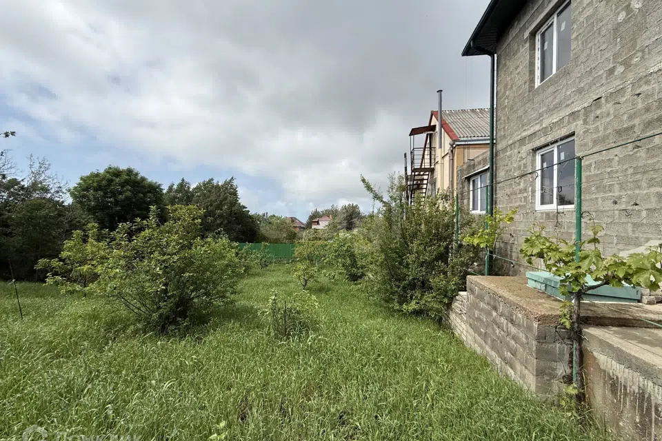 Продаётся 3-этажный дом, 146 м²