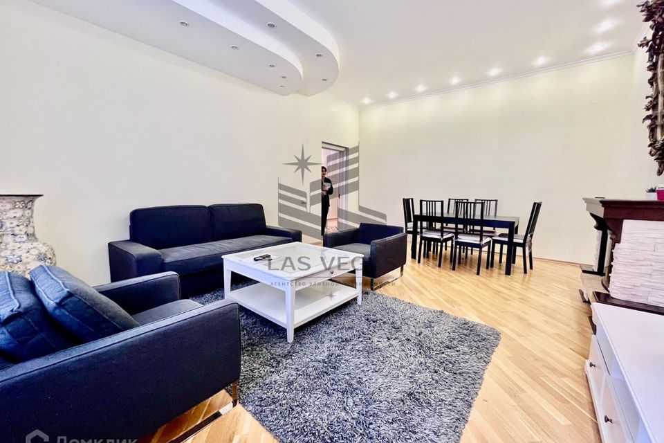 Сдаётся 4-комнатная квартира, 110 м²