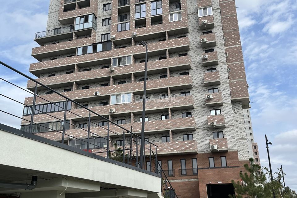 Продаётся 1-комнатная квартира, 47.8 м²