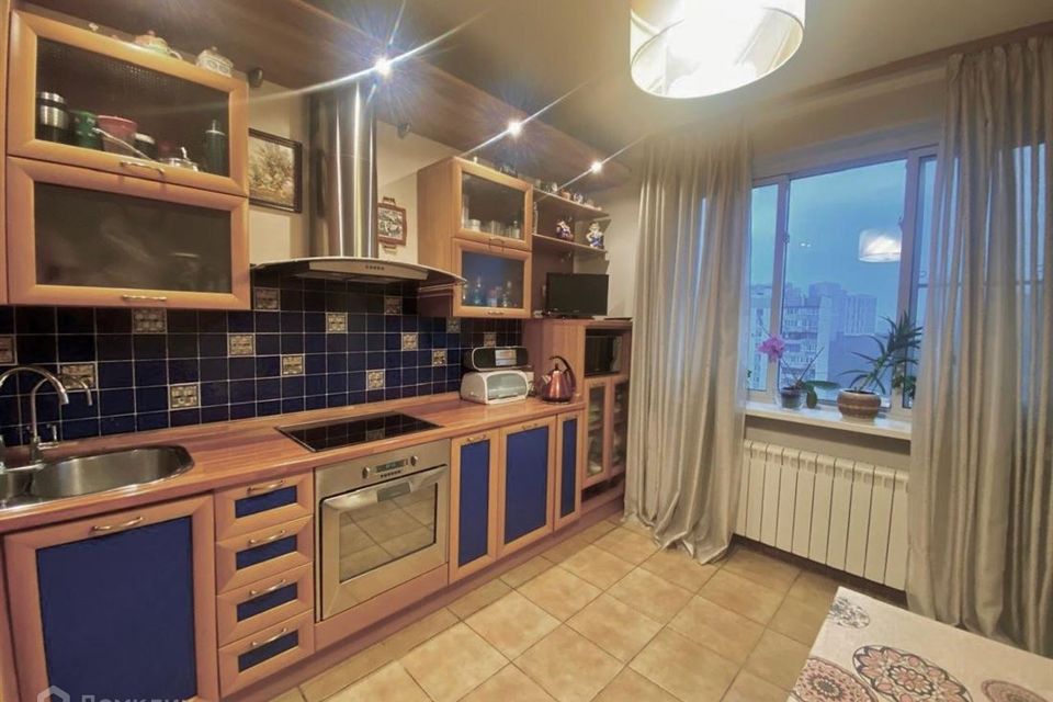 Продаётся 4-комнатная квартира, 110.2 м²