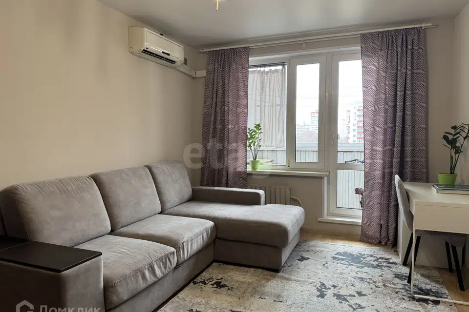 Продаётся 2-комнатная квартира, 48.2 м²