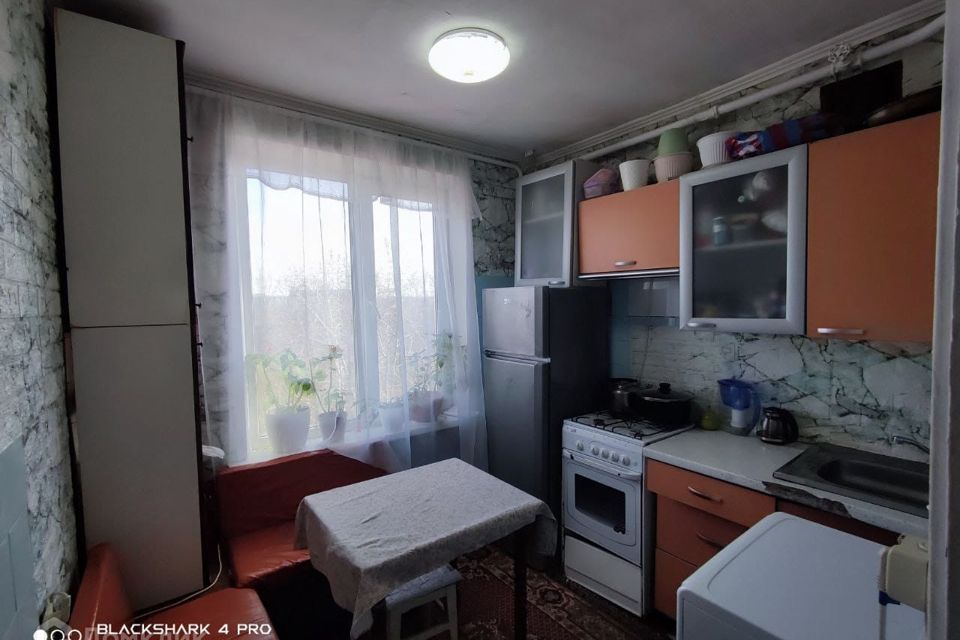 Продаётся 3-комнатная квартира, 48.9 м²