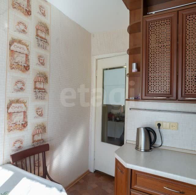Продаётся 3-комнатная квартира, 51.5 м²