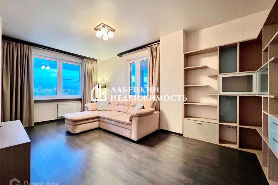 Продаётся 3-комнатная квартира, 82 м²