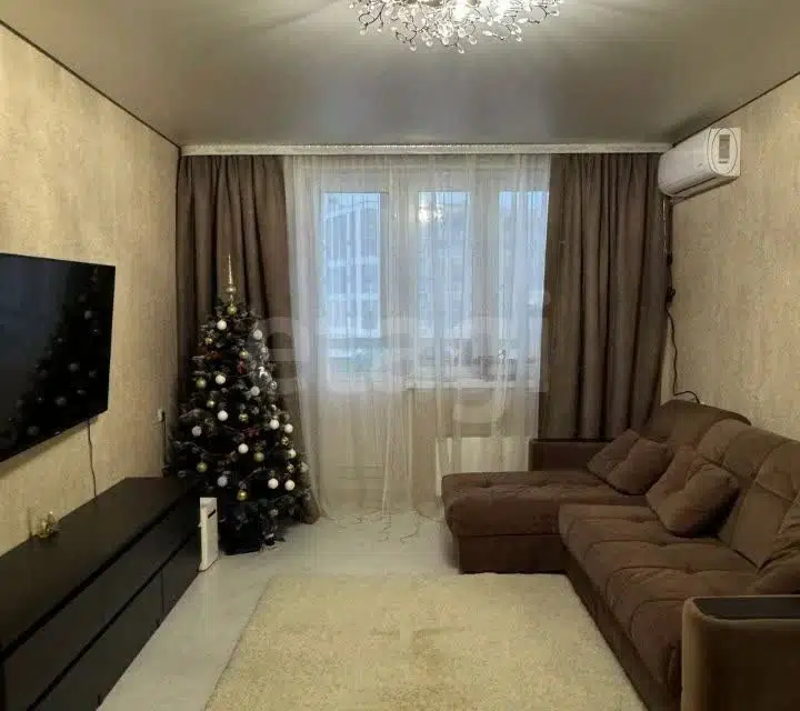 Продаётся 1-комнатная квартира, 37.7 м²