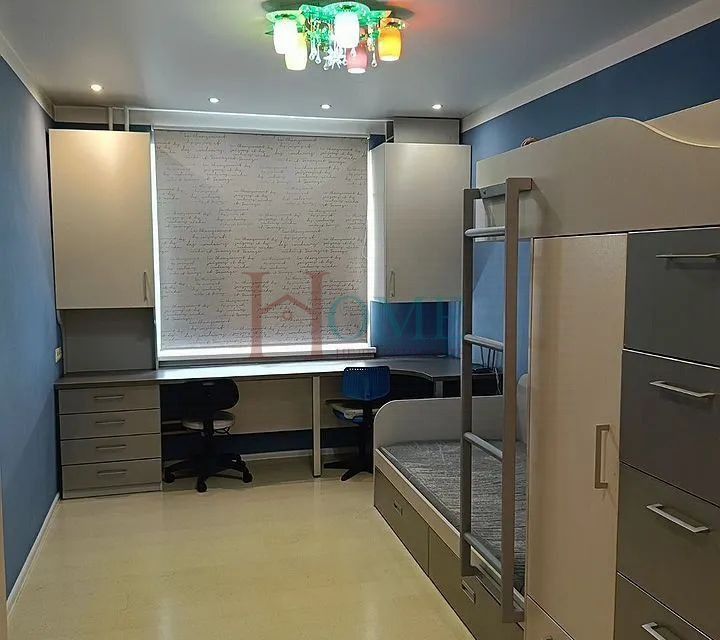 Сдаётся 2-комнатная квартира, 55 м²