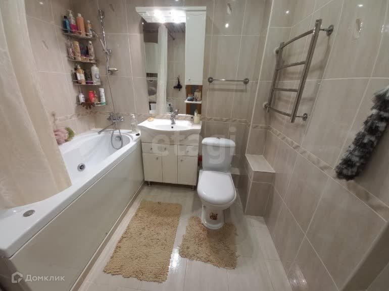 Продаётся 4-комнатная квартира, 131.5 м²