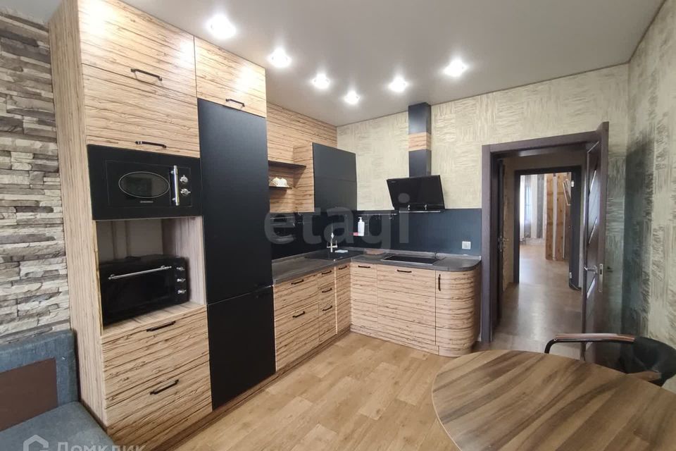 Сдаётся 1-комнатная квартира, 50 м²