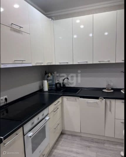 Продаётся 2-комнатная квартира, 70 м²