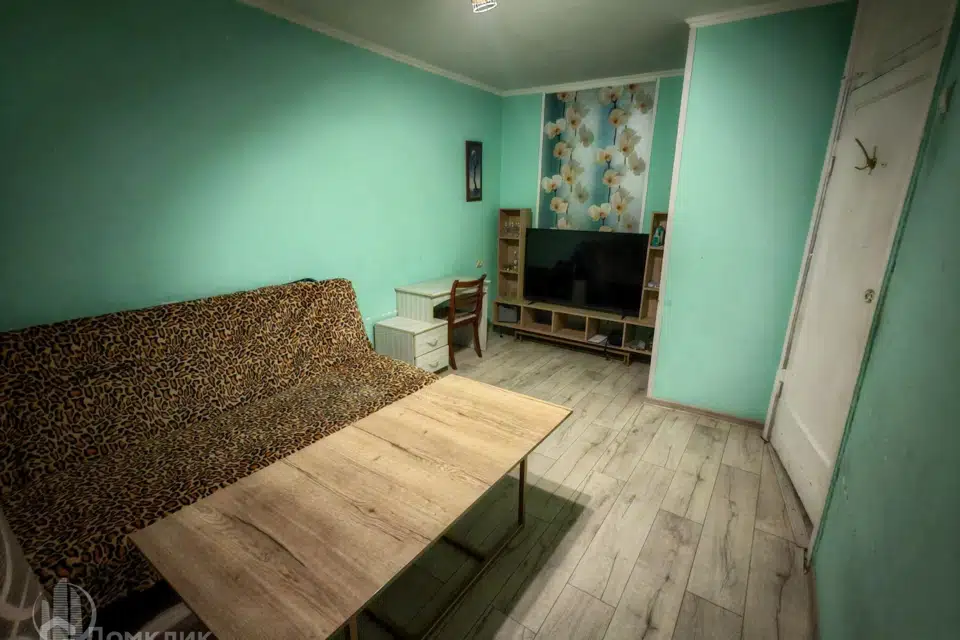 Продаётся 3-комнатная квартира, 56.5 м²