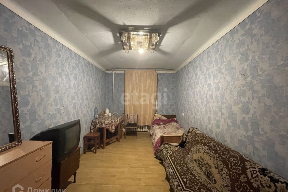 Продаётся комната в 4-комн. квартире, 14.4 м²