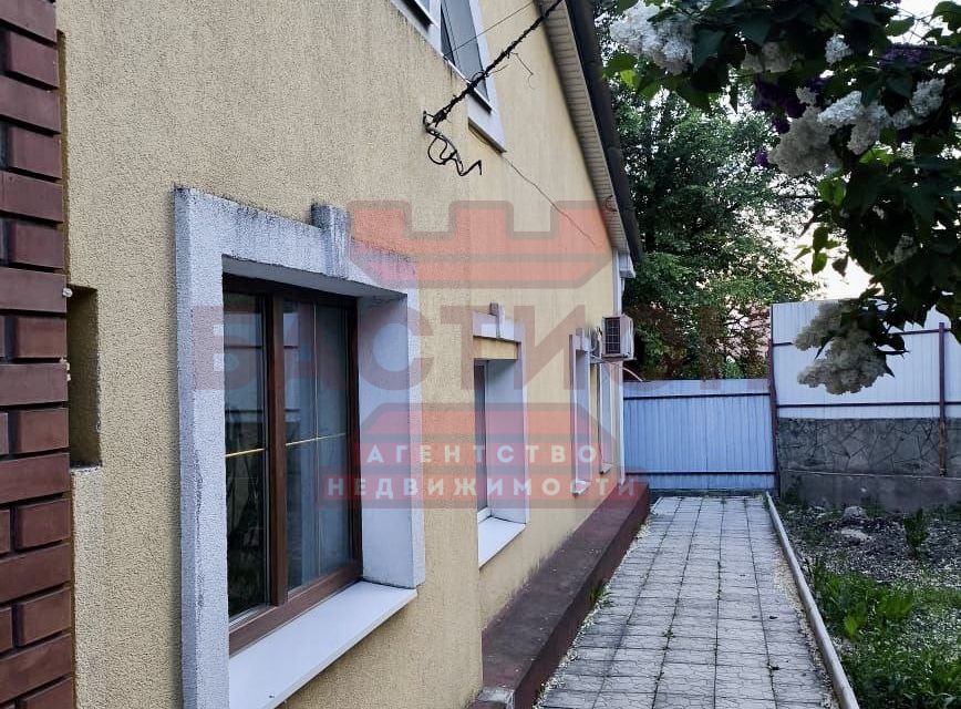 Продаётся 2-этажный дом, 148 м²