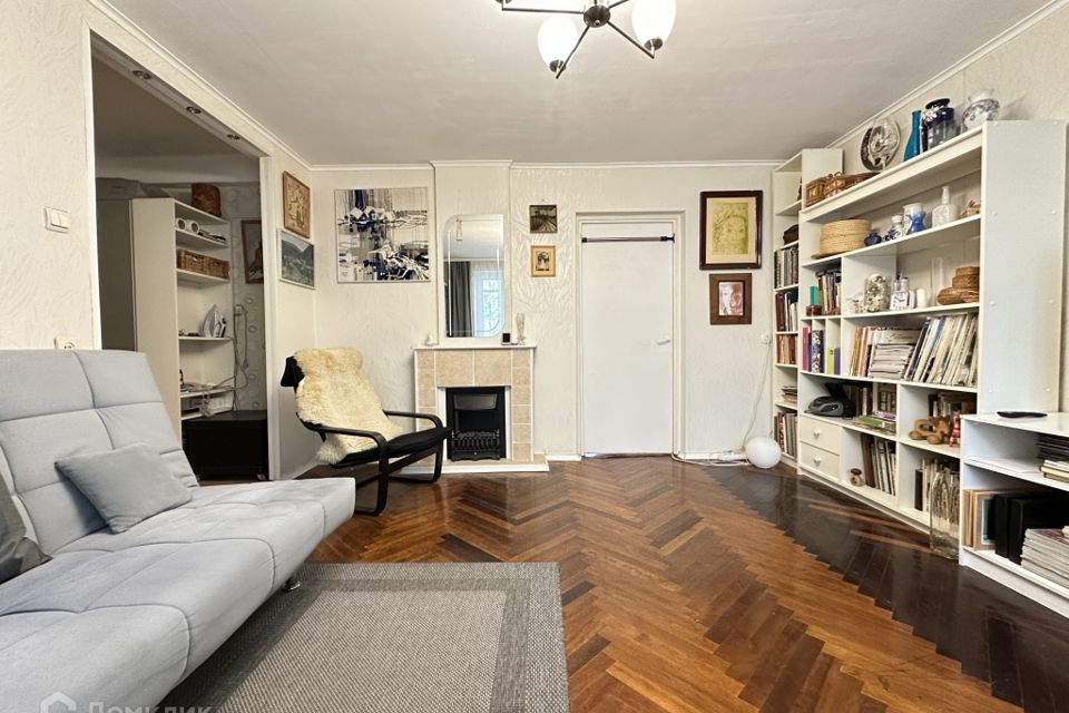 Продаётся 3-комнатная квартира, 56.6 м²