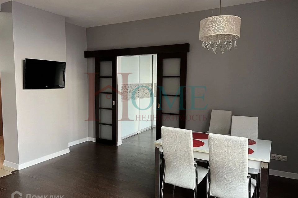 Сдаётся 2-комнатная квартира, 55 м²