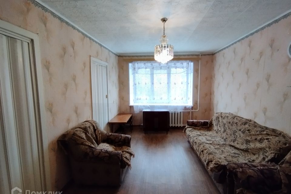 Продаётся 4-комнатная квартира, 62.2 м²