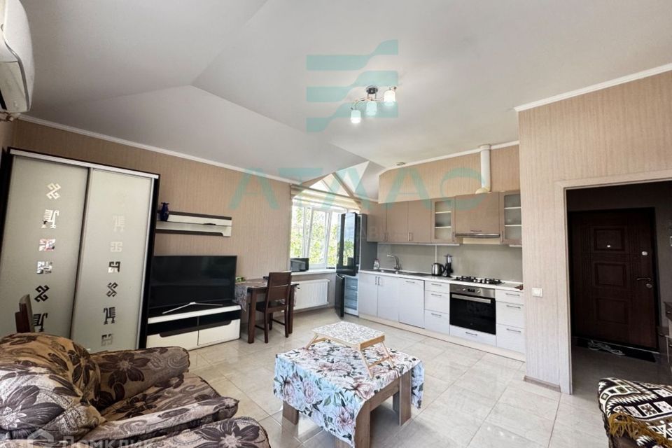 Продаётся 1-комнатная квартира, 55 м²