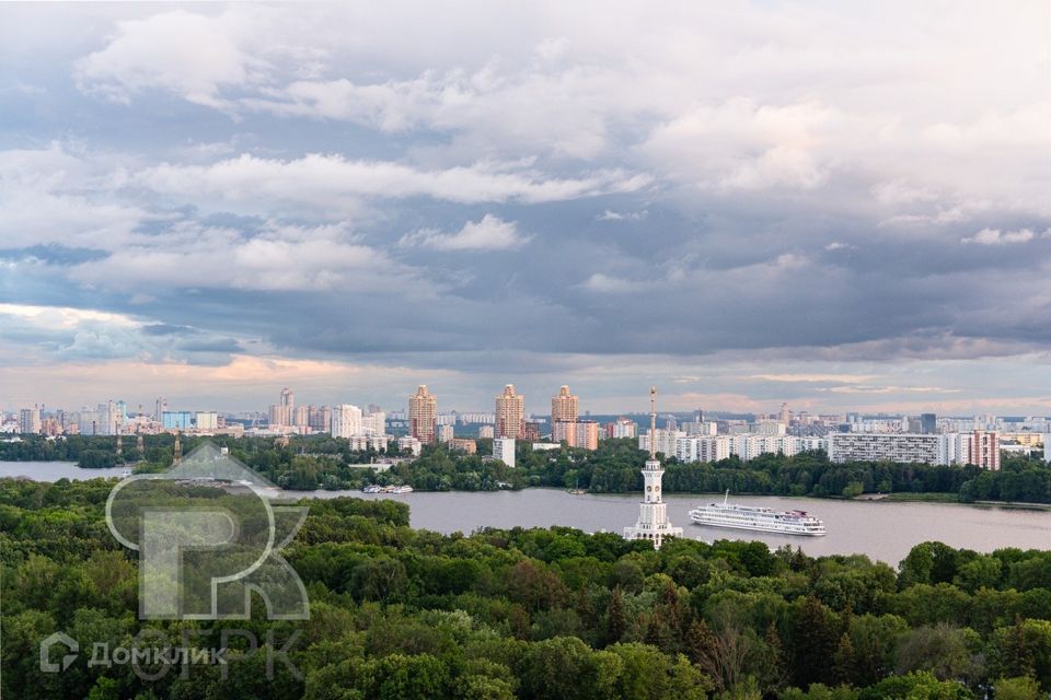 Продаётся 1-комнатная квартира, 43 м²