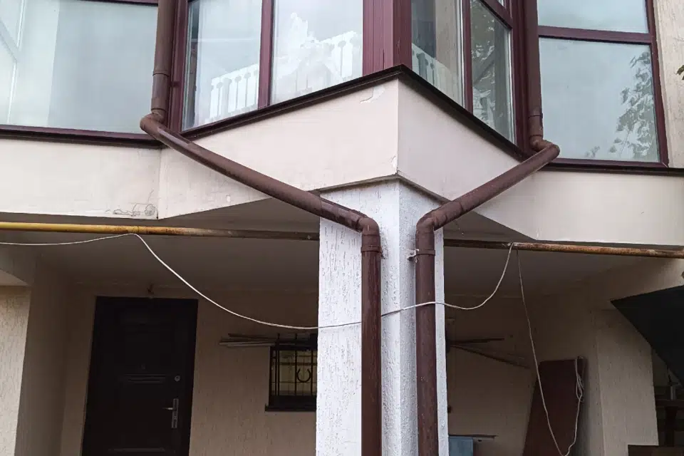 Продаётся таунхаус, 5-эт., 300 м²