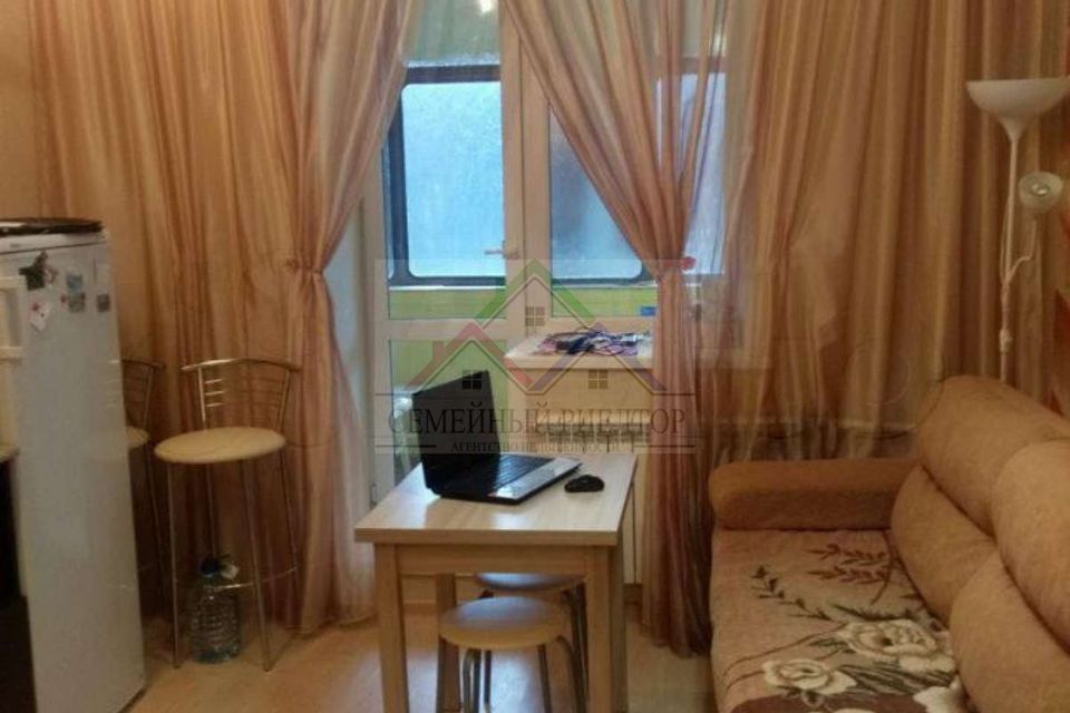 Продаётся 1-комнатная квартира, 52 м²