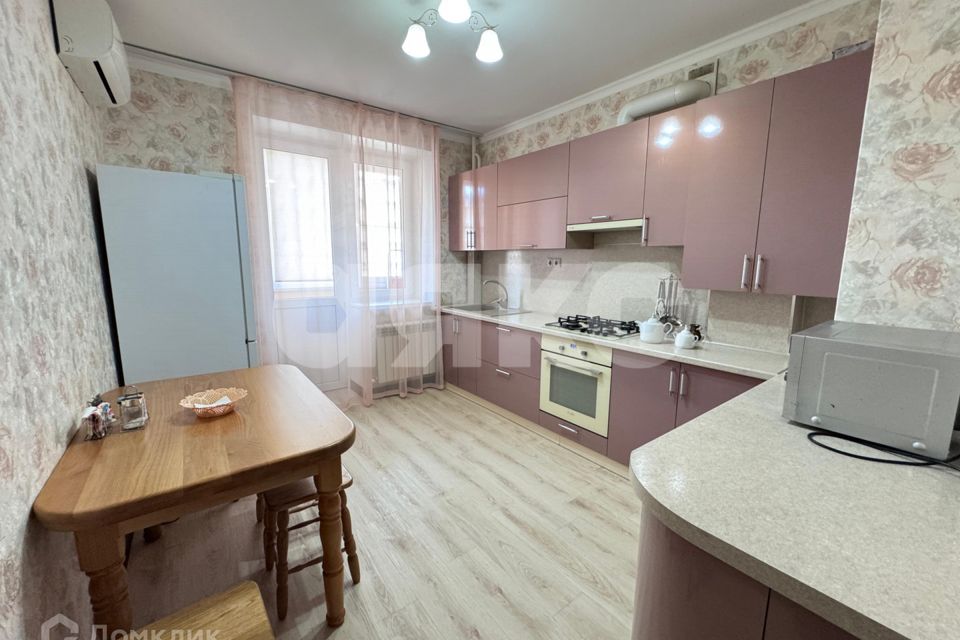 Продаётся 1-комнатная квартира, 48 м²