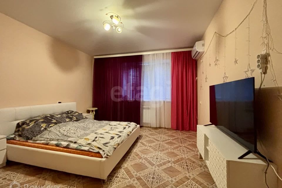 Продаётся 1-комнатная квартира, 39.7 м²