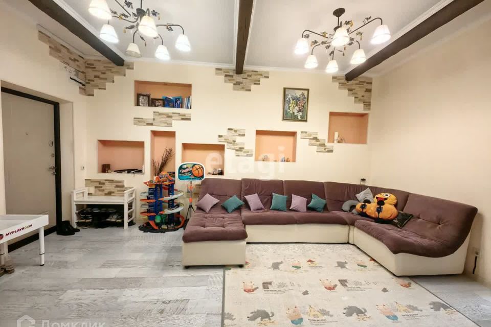 Продаётся 2-комнатная квартира, 73.8 м²