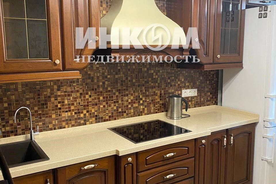 Сдаётся 2-комнатная квартира, 60 м²