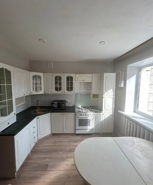 Сдаётся 4-комнатная квартира, 120 м²