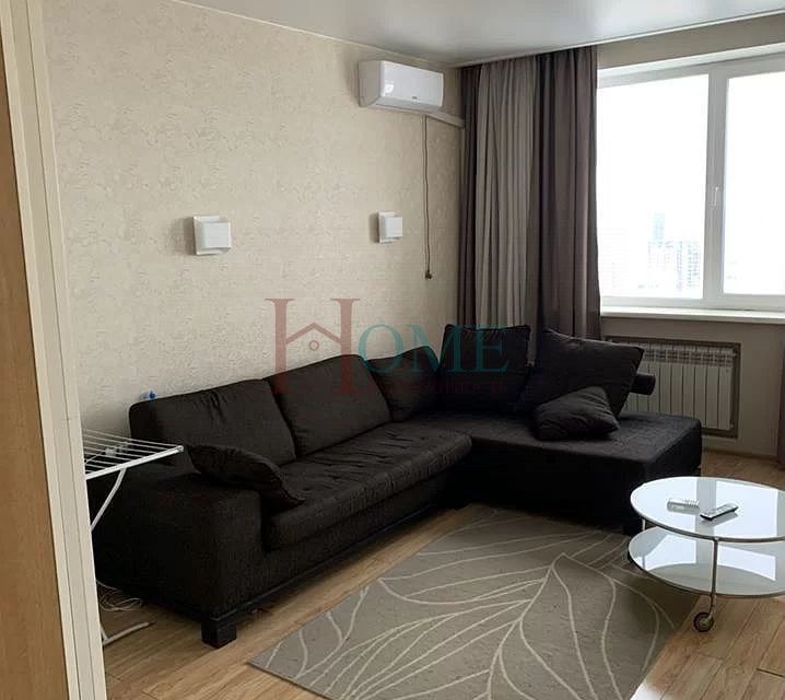 Сдаётся 1-комнатная квартира, 47 м²