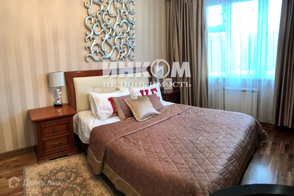 Сдаётся 2-комнатная квартира, 56 м²
