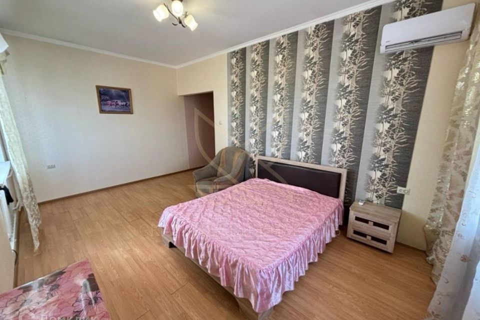 Сдаётся 2-комнатная квартира, 55 м²