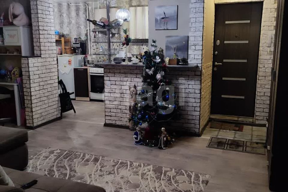 Продаётся 3-комнатная квартира, 60.7 м²