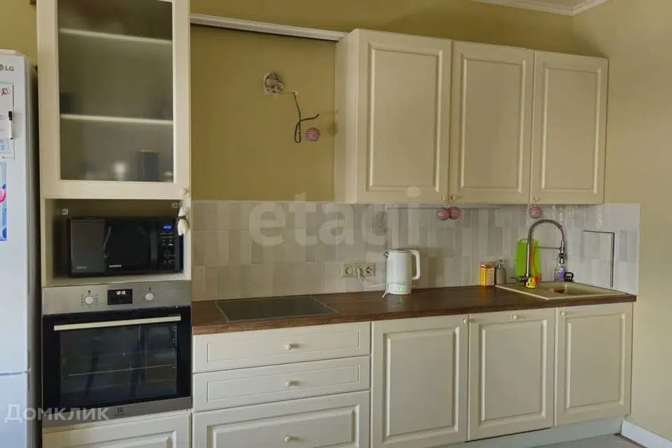 Продаётся 2-комнатная квартира, 53.7 м²